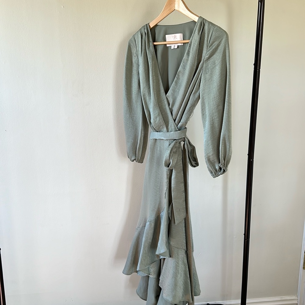 Gel meets glam silk dress